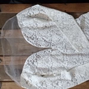 🌸NWOT White Lace Bodysuit